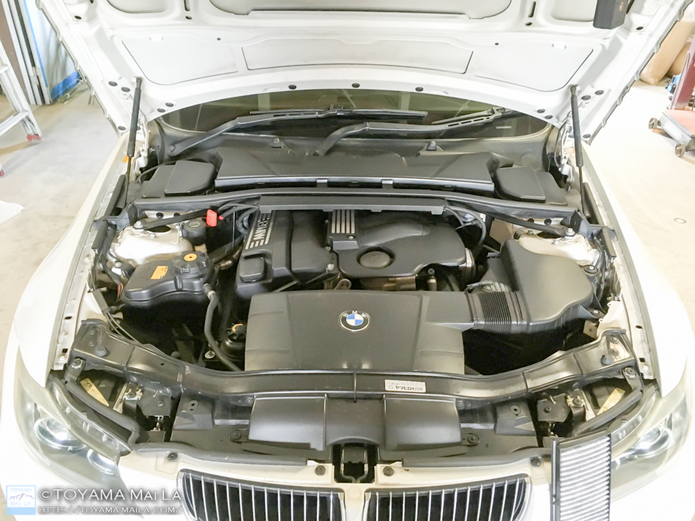 BMW E91　ベルト　テンショナー　交換　1